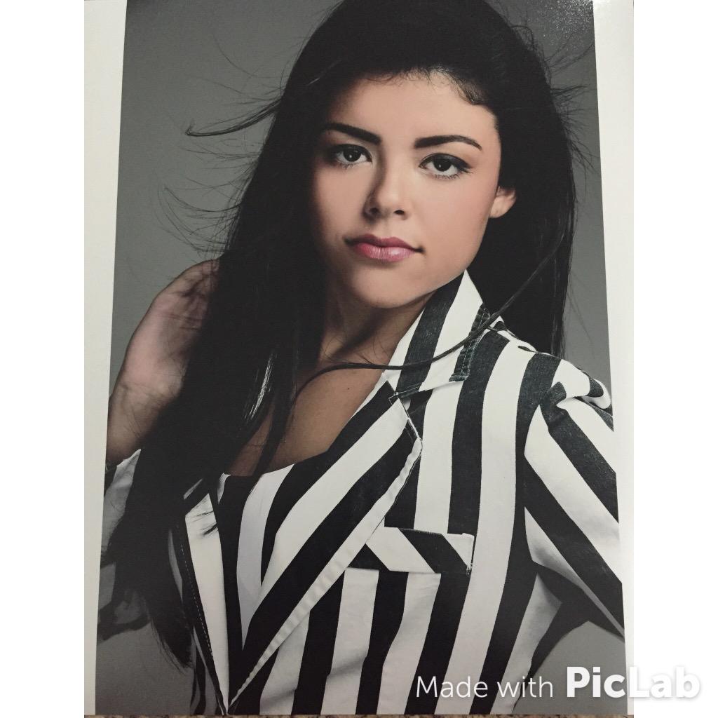 Igabiprincess's tweet image. Modelo: Gabriella Quintanilha #Parametro