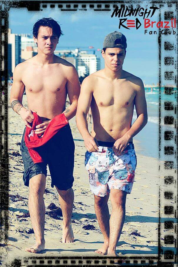 MNRFanClubBRA's tweet photo. #Anthomas shirtless pra esquentar nossa terça feira 🔥👌
#BroTuesday http://t.co/LH4VJs1dyp