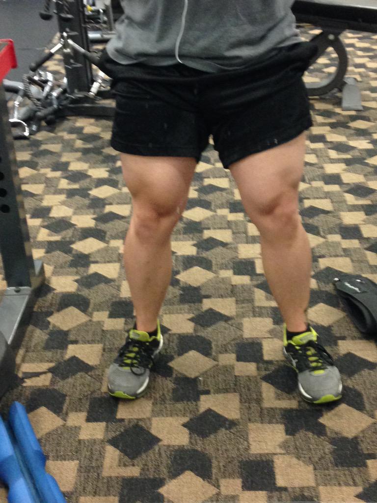 #Squateveryday status at Day 15 .... Feeling anabolic owe it all to @MusclepharmPres #legsonpoint #LungeU
