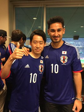 香川のそっくりさん ついにドルトムント公認か Football High