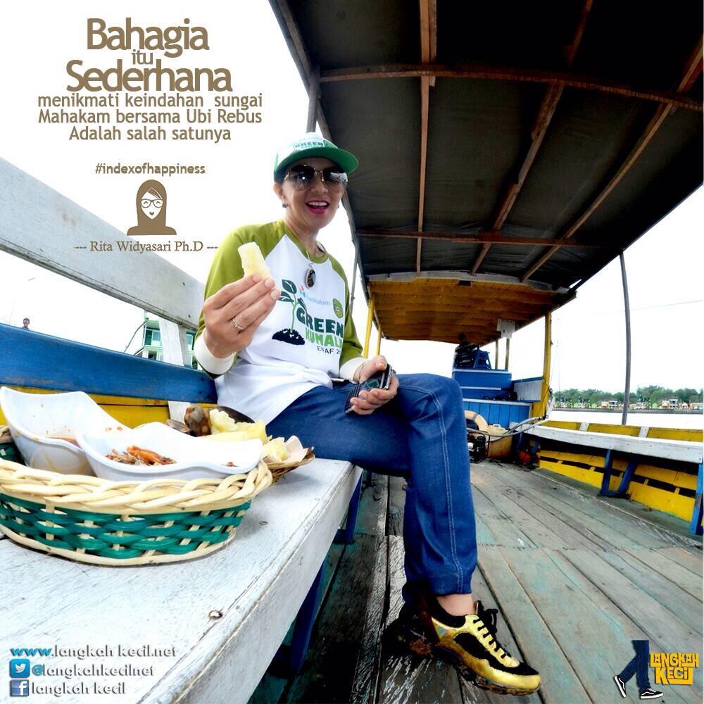 Bahagia itu Sederhana, Menikmati keindahan sungai mahakam bersama Ubi Rebus adalah salah satunya
<a href="/ritawow_1973/">Rita Widyasari</a>