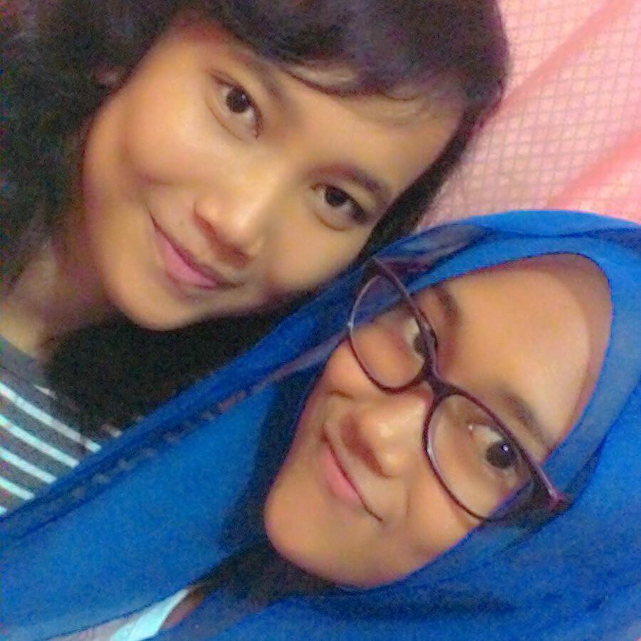 putri14uti's tweet photo. With mbaa ayu.... http://t.co/2i0Q62bAJX