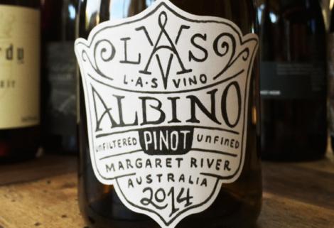 FireflySydney's tweet photo. An Albino Pinot? Yep! Think berries, peaches and cream. Only today for $15 -gls: Las Vino Albino! #pinotnoir #wine http://t.co/qeHpW0Zcy8