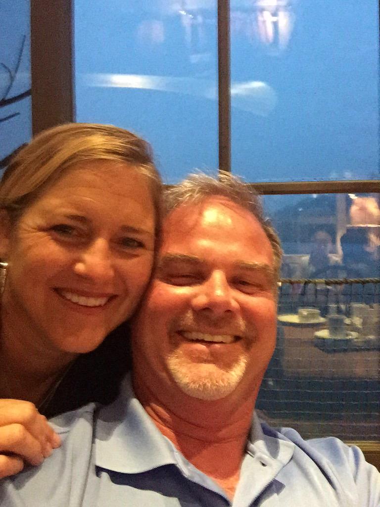 jbertrem's tweet image. #dateohana500 date 1, White River Fish House Branson Landing. Little rain