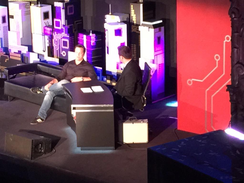 DirtyBomb's tweet image. What&apos;s in the case @day9tv? A cobalt card perhaps? ( ͡° ͜ʖ ͡°)  #PCE3