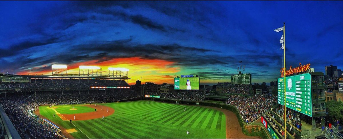 Chicago Cubs - Wrigley Field sunsets. 󾌧 Rotate phone or move with cursor  for 360 view.