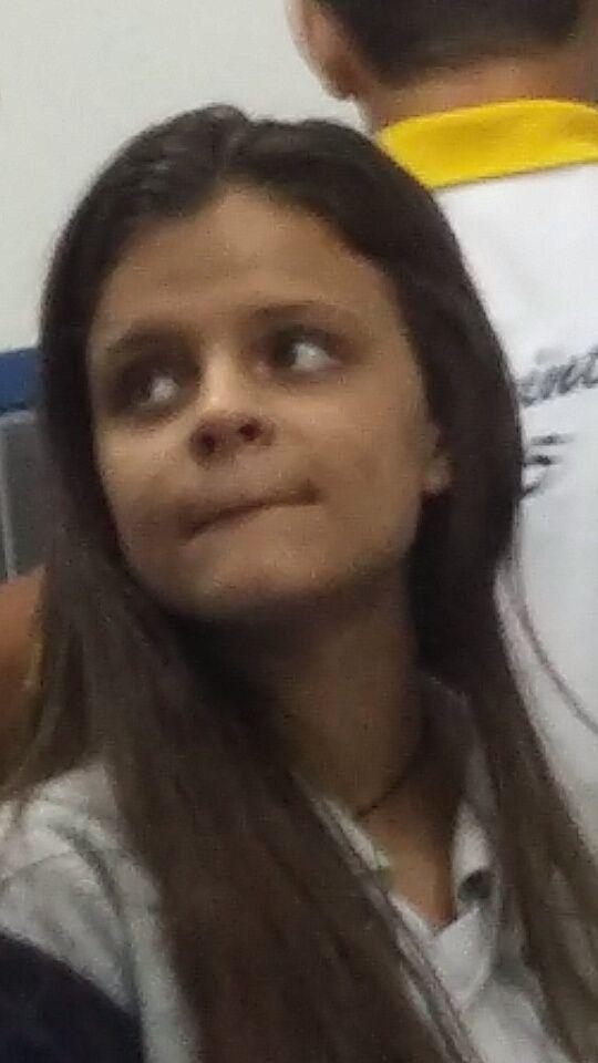 Yngridspinellis's tweet image. Aiinn migs não faz isso😂😂 @BexPinheiro