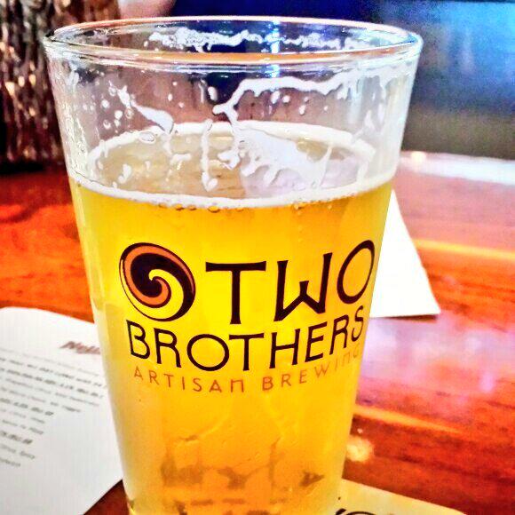 BarVenture's tweet photo. Two Brothers tap takeover at Nello's Pizza tonite. Dog Days on tap. @TwoBrothersBeer #twobrothers
@ShellieNeighbor http://t.co/3ojLLiydPP
