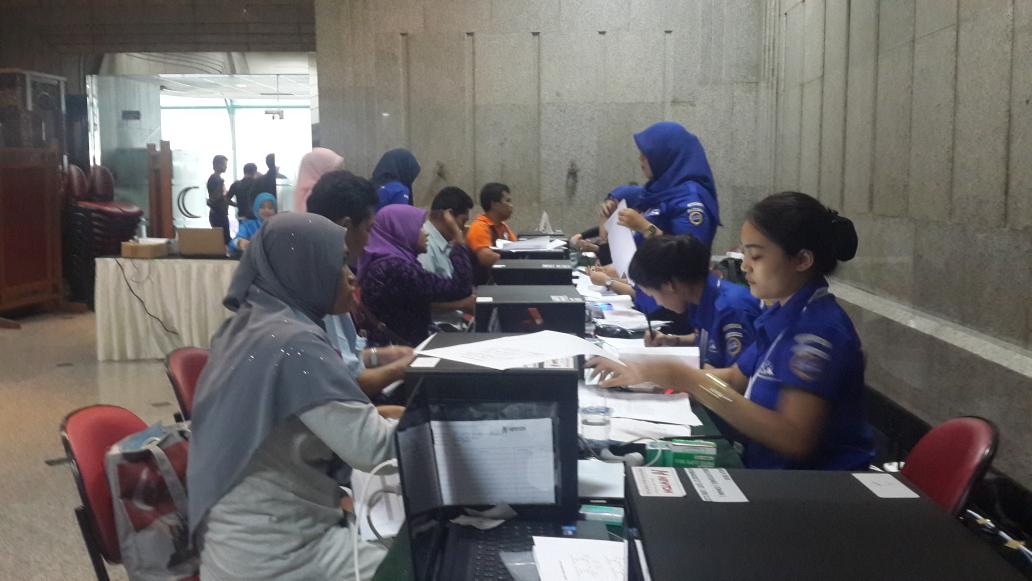 Pendaftaran angkutan #motorgratisdgka hari ini. Kami membuka 300 antrian tiap harinya.