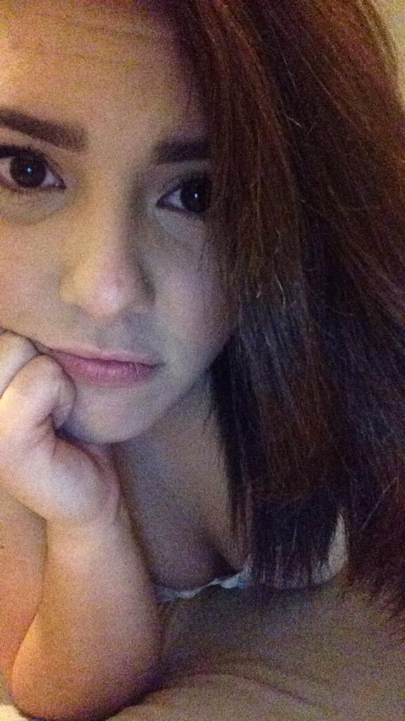 Suarez13Crystal's tweet photo. I need food 💀 #help http://t.co/SBvGom7L54