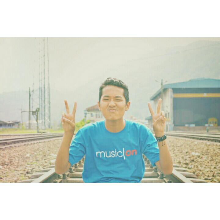 dhioctra_'s tweet photo. ✌📷🚉 http://t.co/sreOMqJ6p0