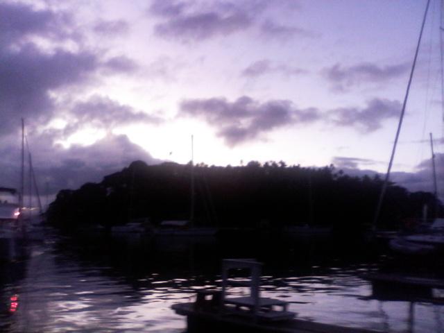 Drew_Lab's tweet photo. @arverrelli good evening Fiji, you're beautiful too #fieldsitefaceoff http://t.co/EehGNMn644