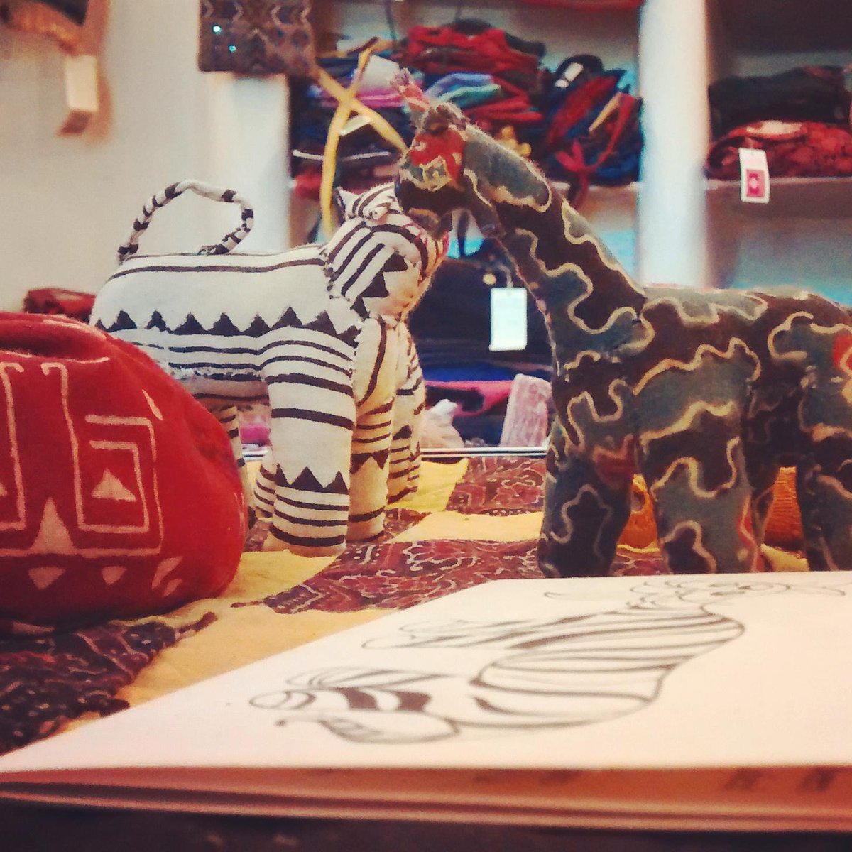 kala_raksha's tweet photo. Have you visited the Kala Raksha shop and museum yet? #Craft #art #shop #Kutch #Gujarat #India #Artisan #traiditional http://t.co/RaErxOHEZh
