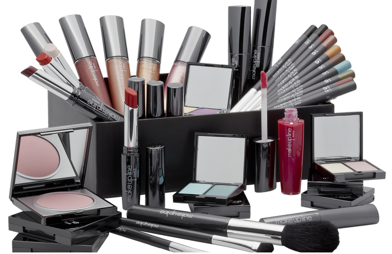 Makeupline's tweet photo. Devenez Coach Make up et recevez votre kit de démarrage. Inscrivez vous https://t.co/4NrwdeQOX0 #makeupline #coaching http://t.co/AlvtEMcMwO