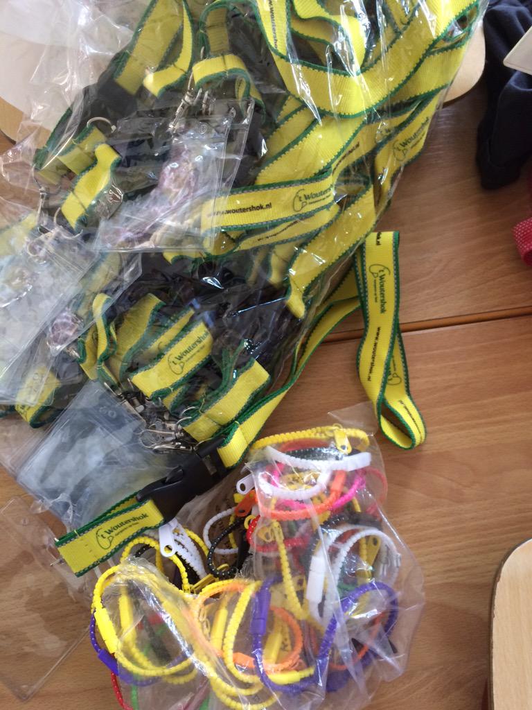 Voor de musical van gr 7/8 van #debruinvis hebben wij de keycoards gekregen van <a href="/CampingTexel/">'t Woutershok</a> #top #blijmee #super