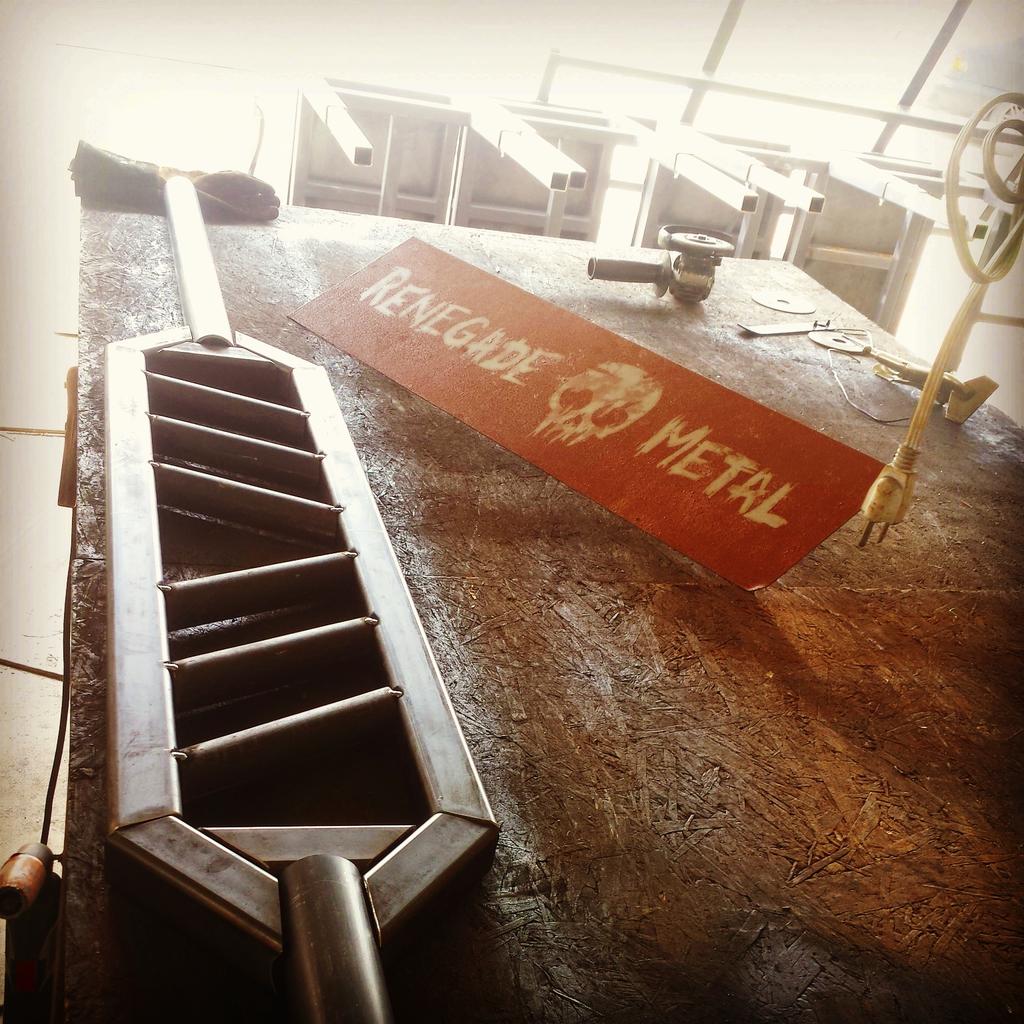 RenegadeMetalTX's tweet photo. #RenegadeMetal  #AngledSwissBar in progress for Deadlifts and Dogs ! Great #multipurpose toy to have around. http://t.co/WUUKCdVfAy