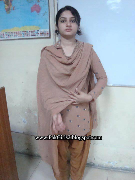 Pakistani Girls On Twitter Pakistan Hot Desi School Girls Photos Hot 