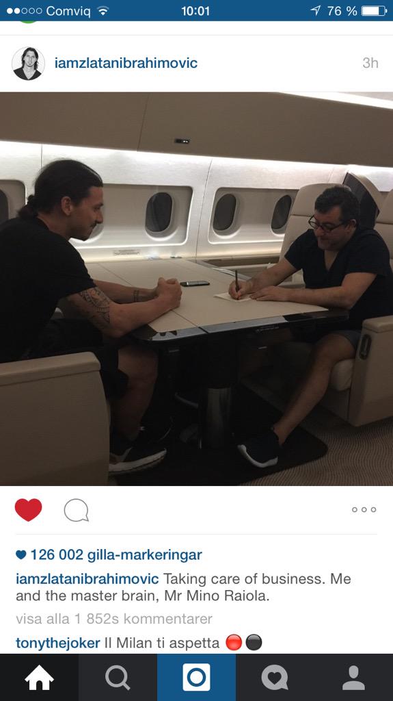 Thejoote's tweet photo. Iskallt av @Ibra_official att langa upp den här bilden. #zlatan #PSG #Milan http://t.co/VzlH406hMr