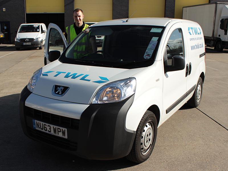 TWL_UK's tweet photo. VAN COURIERS WANTED! Self Employed or Owner Driver, Multidrop in London and Home Counties! http://t.co/kK0zr7FeHT http://t.co/nDQBXcMMwP