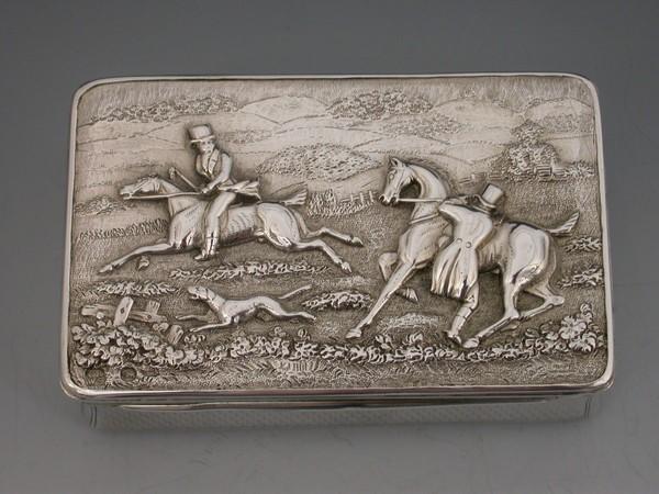 A history of the snuff box and the social importance of #snuff:
steppeshillfarmantiques.com/blog/snuff-box…