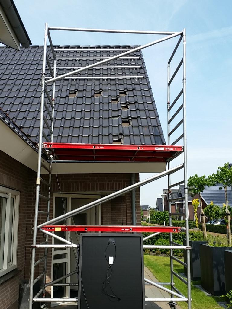 ArjentHorst's tweet photo. Straks eigen energiecentrale met #zonnepanelen @Zonneplan en @Drost_Instal.  BTW teruggaaf @MTHTAX mooie combinatie http://t.co/NwV09AbQGz