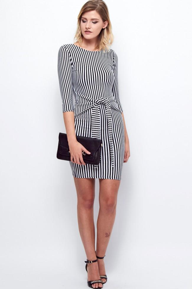 PunkyfishOnline's tweet photo. Want summer outfit inspo? 
> https://t.co/SWFGLO6TfR http://t.co/Eay0bdytuz