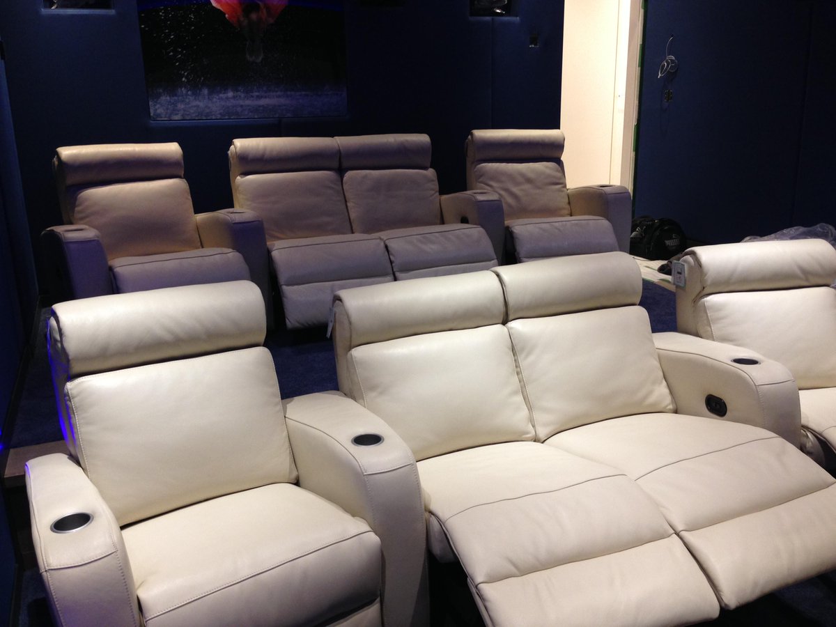 FrontRowSeating's tweet image. Two rows of FrontRow seats installed in an impressive London home cinema