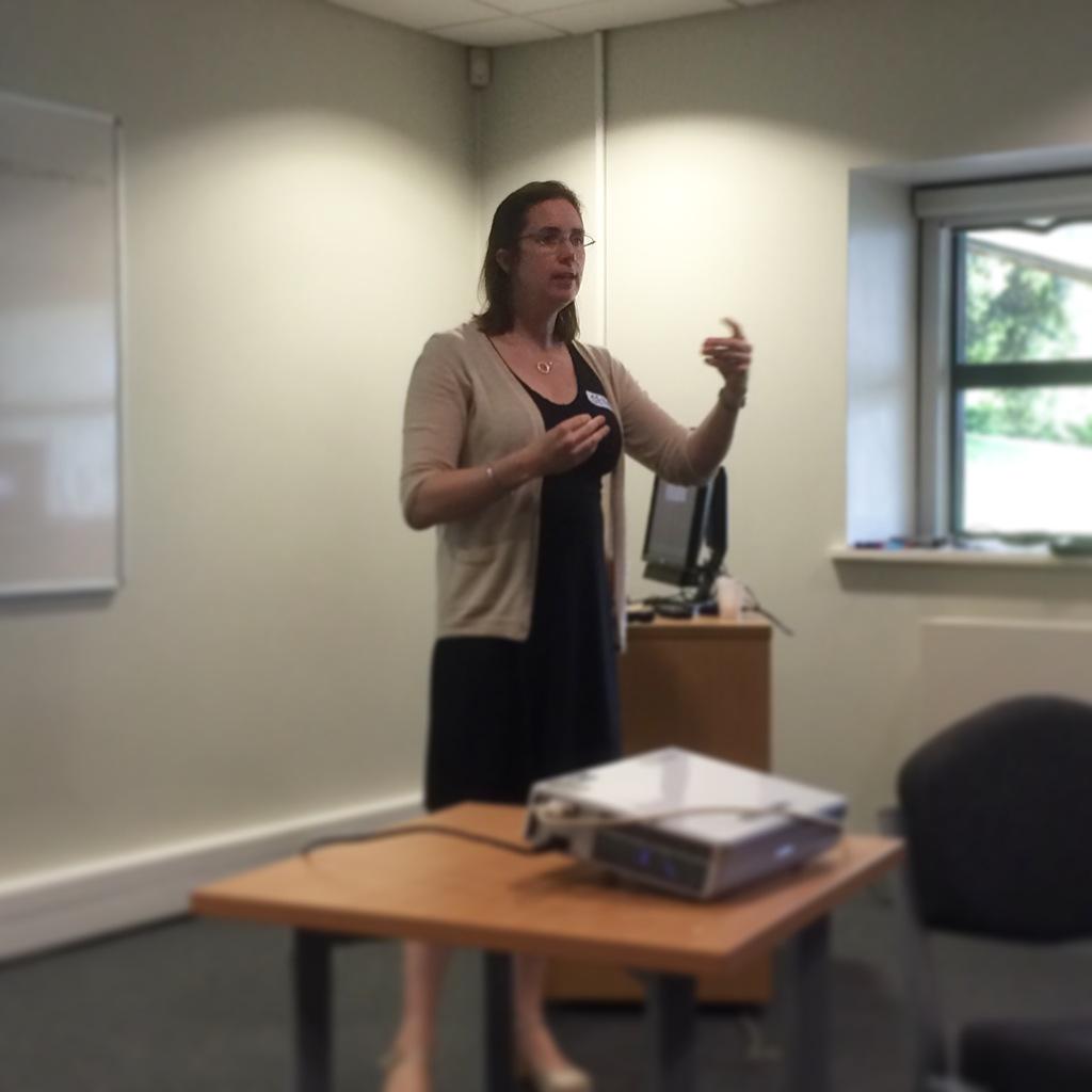 Capybale's tweet photo. .@drjenncumming is talking about script writing #BRIOworkshop2015 #BRIOgroup #sportpsychology #tränatanken #imagery http://t.co/O12GIW2LyA