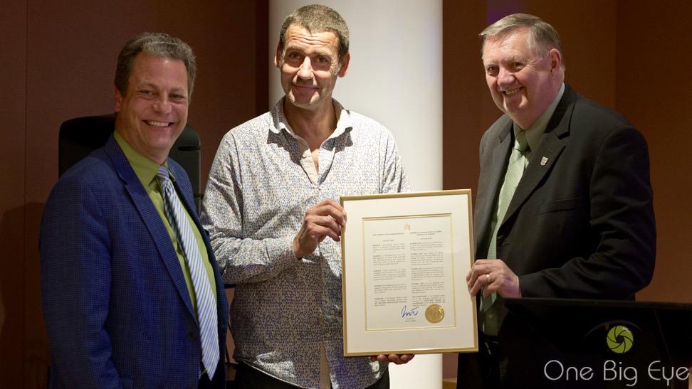 JFClaude's tweet photo. .@BobMonette1 (r) presents @JimWatsonOttawa's #Men's #MentalHealth Awareness Day in #Ottawa Proclamation. #MensMHDay http://t.co/DaWJwS5Zao