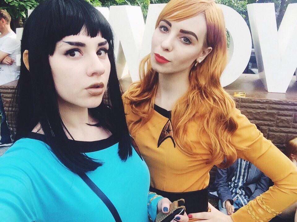 aliceisnotokay's tweet photo. off to save the Federation, but first let us take a selfie #SetPhasersToStunning http://t.co/IpckTBGn6l