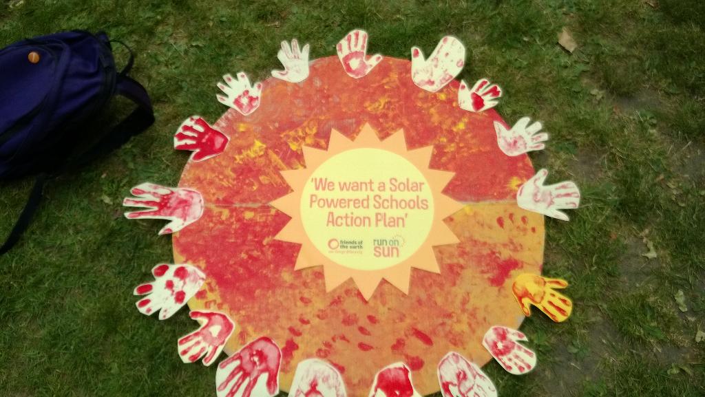 1annawatson's tweet photo. Message from children at @wwwfoecouk #Bcamp15 to MPs at #fortheloveof mass lobby http://t.co/XjAzPZRm8G