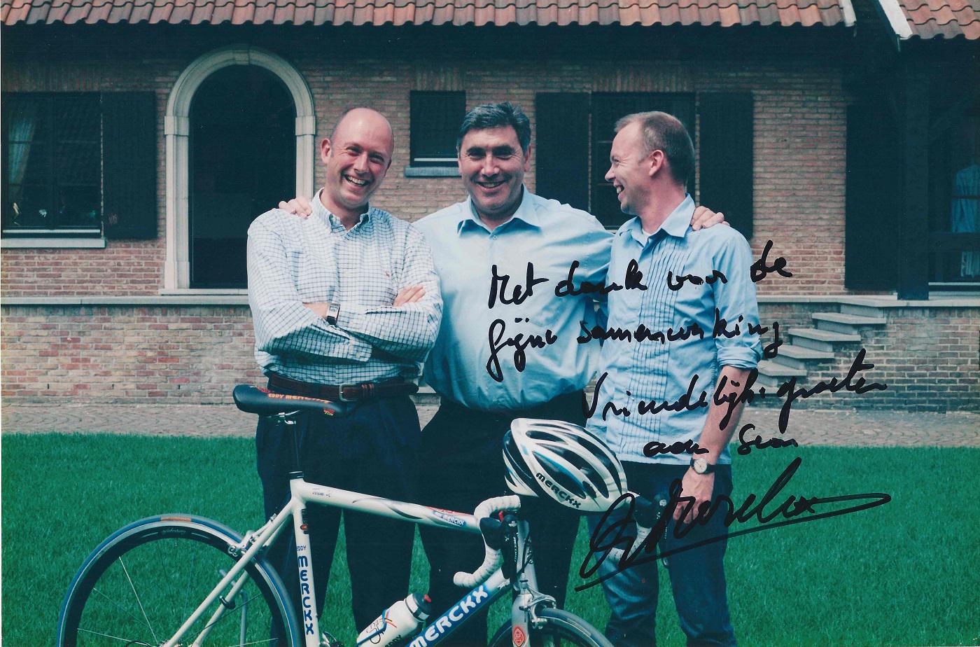 Happy 70th Birthday Eddy Merckx !
Here\s Eddy with a special Lazer helmet from time gone by  