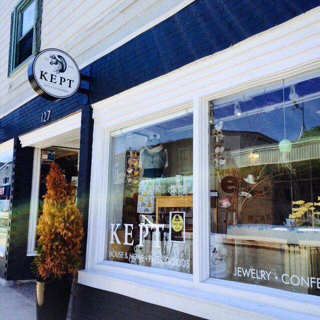 haligrams's tweet image. Only 3 days left to pick up a card for your Pops! Visit @KeptShop in Dartmouth for Dad-friendly @haligrams! #buylocal