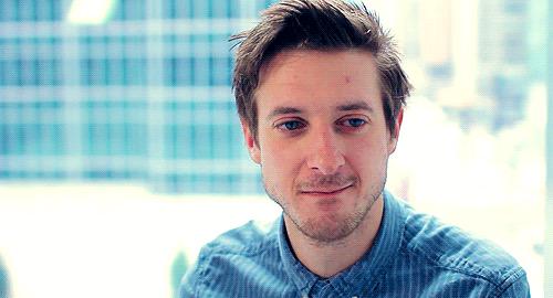 Happy birthday Arthur Darvill ily Arthur and I miss Karen and the Babes so so much   