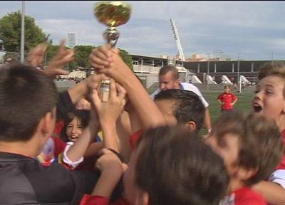 .<a href="/nterrassa/">c.n.terrassa(futbol)</a> i Cornellà triomfen al Torneig de l'Escola de Futbol. ow.ly/OqTZN <a href="/sanlorenzo_ud/">U.D San Lorenzo</a> #Terrassa