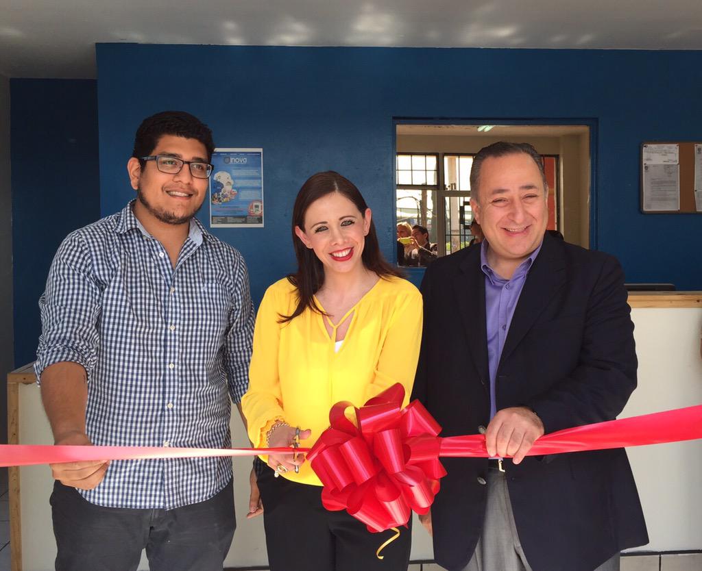 LailaChemor's tweet photo. #Tijuana corte de listón #Inova beneficiario del #FNE2014 @INADEM_SE @DavidSaulGuaki1 @SE_mx http://t.co/xpxmhWaULB