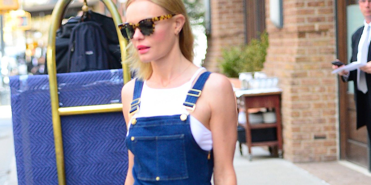 HuffPost's tweet image. How to wear overalls like a pro huff.to/1QEjoPT