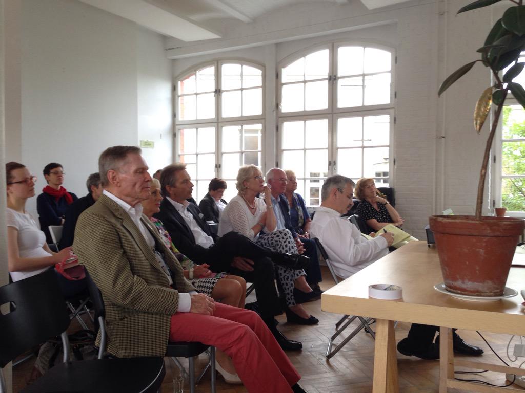 Explaining the #sharingeconomy and #circulareconomy to silver surfers  <a href="/agoracollective/">agora collective</a> <a href="/vorstel/">Andrea Mueller</a>