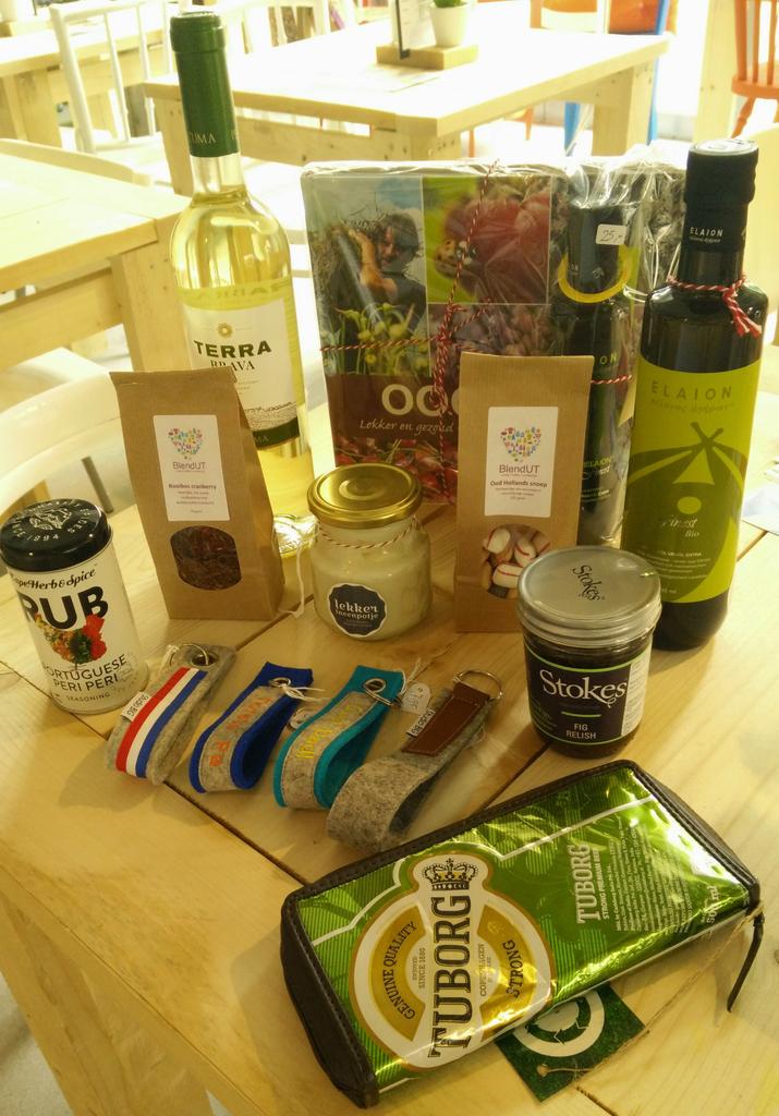 Wij hebben allerlei leuks voor #vaderdag , dus kom langs bij de leukste cadeauwinkel van #Terwijde! # leidscherijn