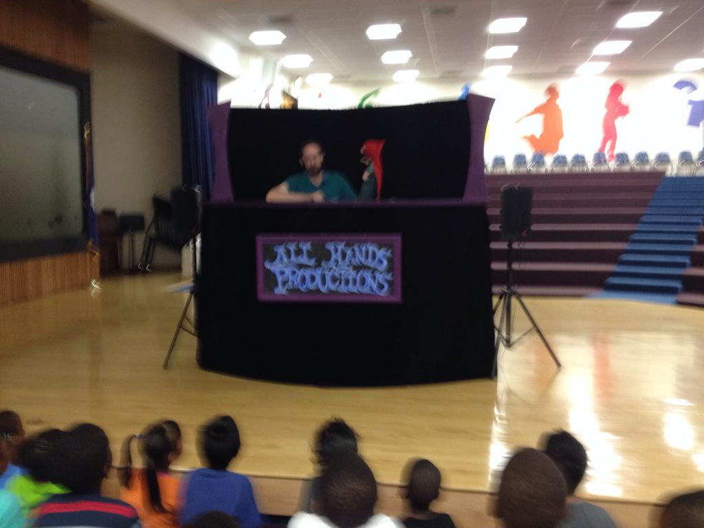 HarbisonWestEl's tweet image. Summer Stride fun with Richland Library.  #HWES @accessfreely   #summerlearningfun