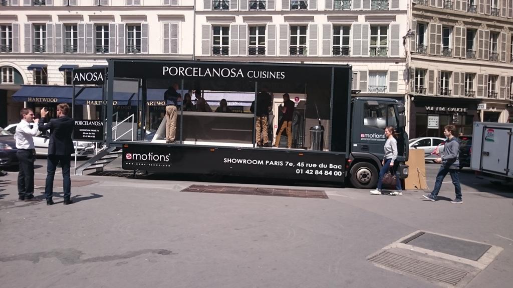 MLDechelette's tweet photo. #Porcelanosa expose ses #cuisines Rue du Bac! Rdv demain à Opéra et Bastille avec une animation dégustation. http://t.co/d7R9jzoKaQ