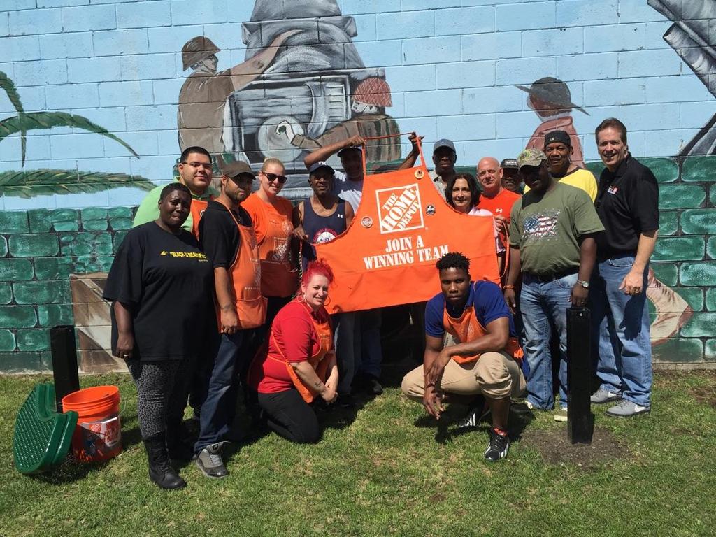 MeganStarNJ's tweet photo. Giving back to our veterans. @m_lejuez @MattKeatinghd @JahnJoyce http://t.co/OMbSZT1o0Z