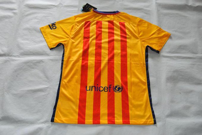 2015/16 Kit Thread - Page 5 CHt_O9UWEAAc1Nn