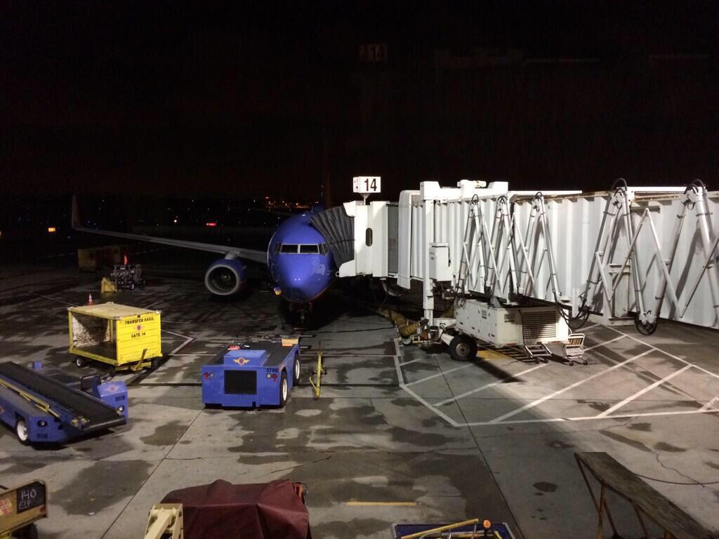 effikan's tweet photo. 🌍 @SouthwestAir 

✈️ Boeing 737-800

📍?/?

🎫 ?/?

📟 ?/? http://t.co/ZxdBK4pDtf