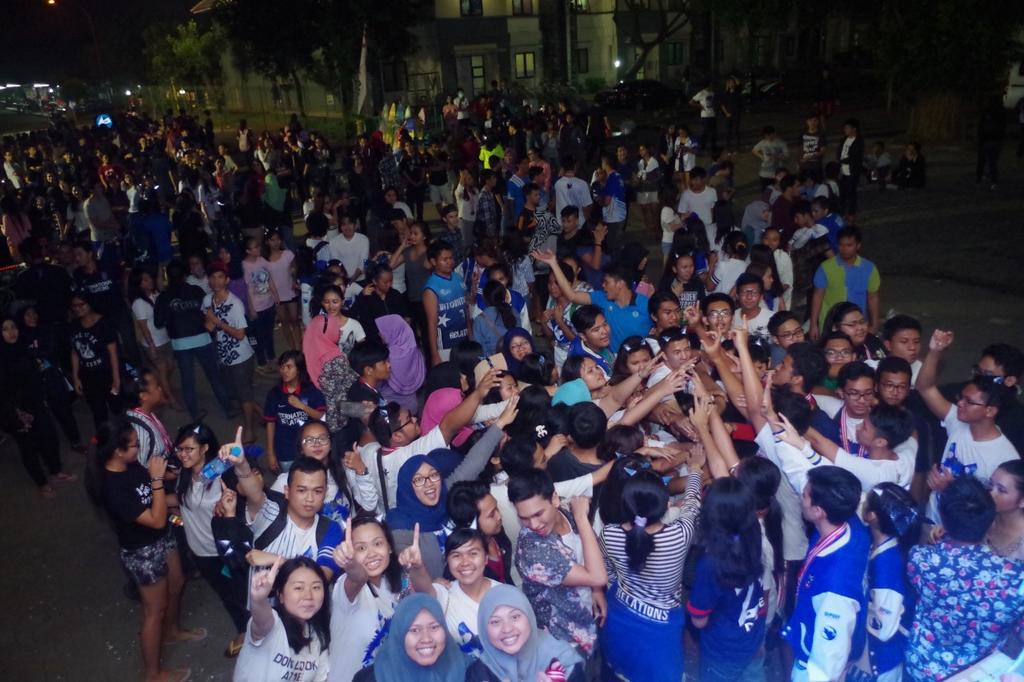SOPU2016's tweet photo. International Relations squad (The General Winner) euphoria in Closing Ceremony SOPU 2015🎉 cc: @IR_Presuniv http://t.co/plCryifTXp
