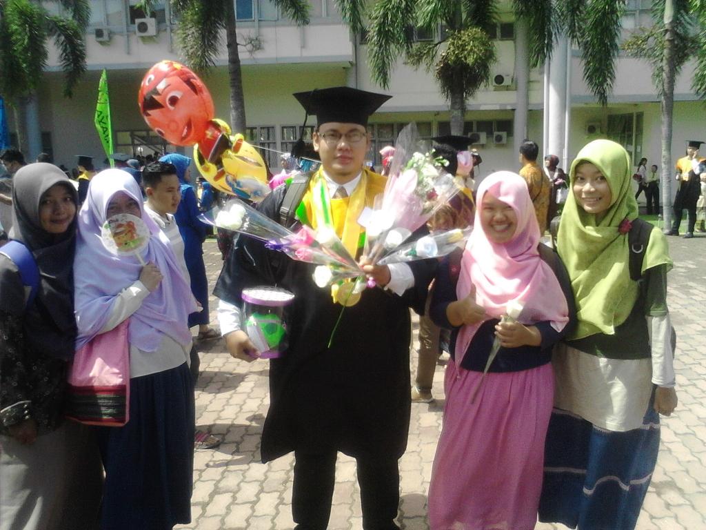 WS_23's tweet photo. Terimakasih yang paling muda @MeitaRianiVidri  dkk @Sosek2013 http://t.co/YU70K70g4w
