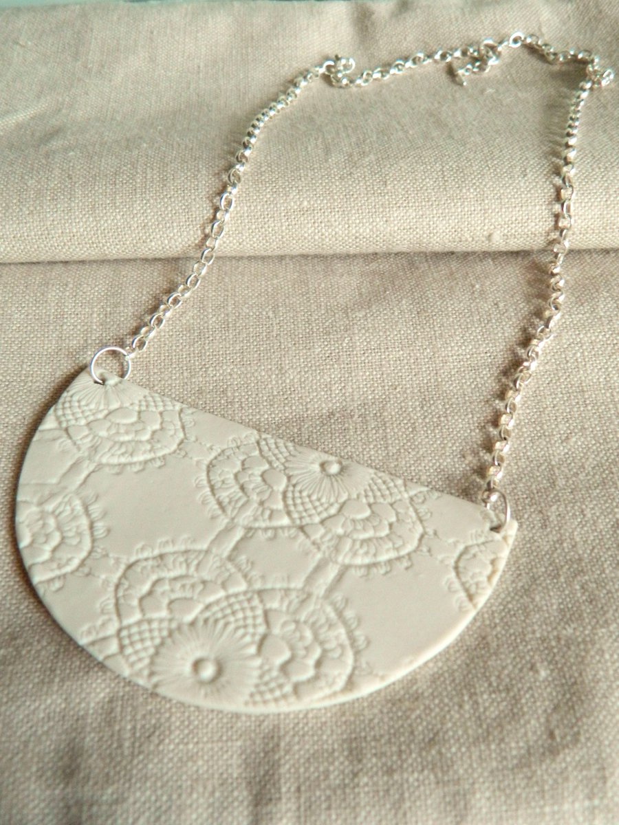 DCAdundee's tweet photo. Porcelain printed with textiles... We love! Say hello to Alana Peden at #DCAcrafted this Sat: http://t.co/nY4KoochkB http://t.co/KZWdjJQN4y