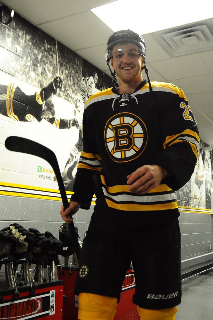 Happy birthday to blueliner Dougie Hamilton! 