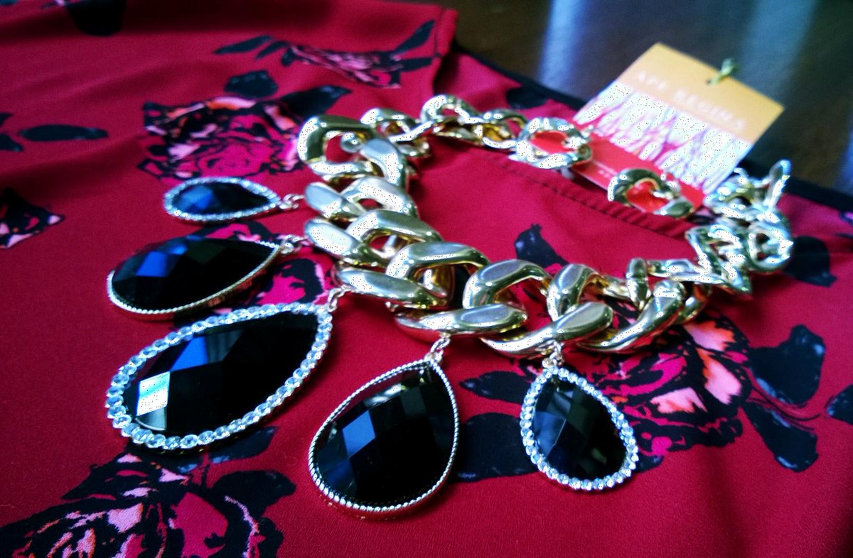ApeReginaCba's tweet photo. ACCESORIOS #byApeRegina
Son imprescindibles en nuestros estilismos, logrando transformar cualquier outfit. http://t.co/Ofd5nU0eFz