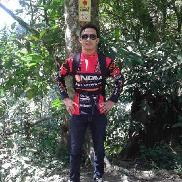 pegydoank's tweet photo. curug lawe ungaran vrooohh http://t.co/qTE3RAeabZ